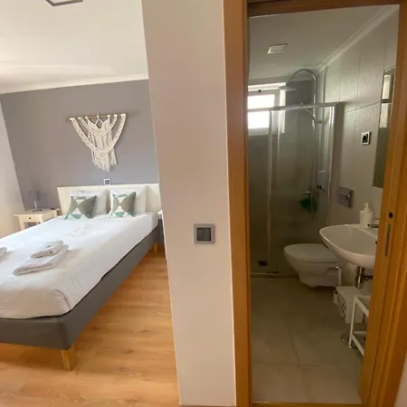 Like A Local Эрисейра