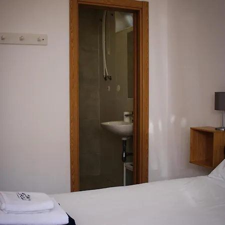 Гостевой дом Like A Local Эрисейра