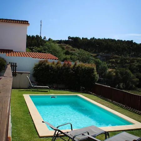 Гостевой дом Like A Local Эрисейра